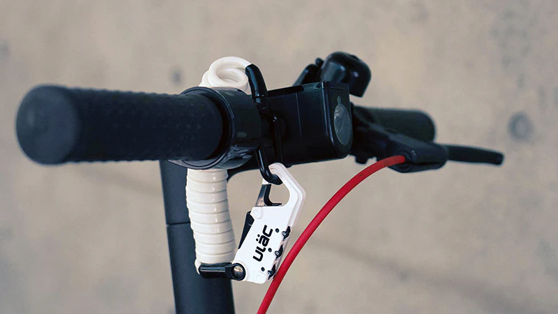 Смотреть видеообзор Велосипедный замок Ulac Valkyrie Carabiner Cable Lock Silver