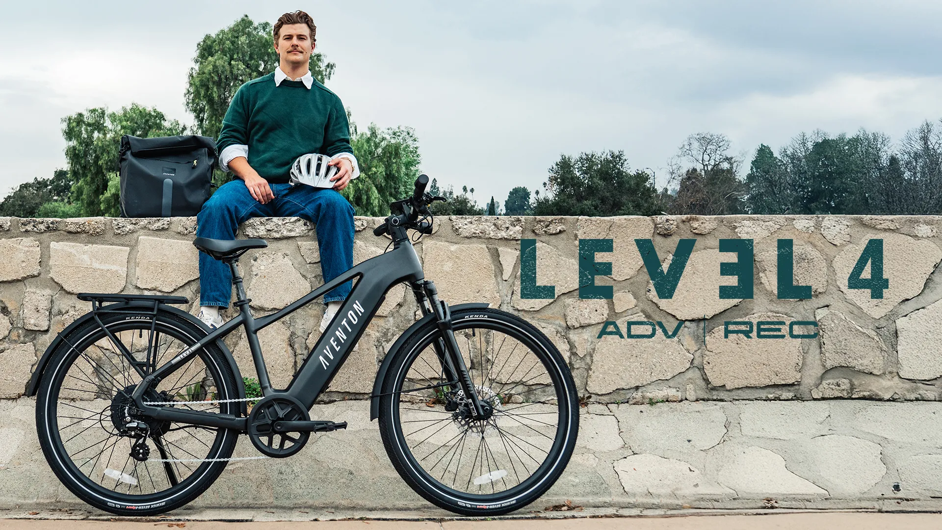 Смотреть видеообзор Электровелосипед Aventon Level 4 ADV SO Matte Black M